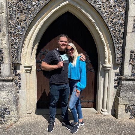 Jeremy James Osmond and his wife Melisa Osbond took a picture in their vacation in England